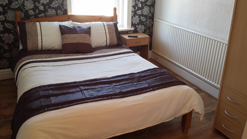 Airedale Hotel 2*