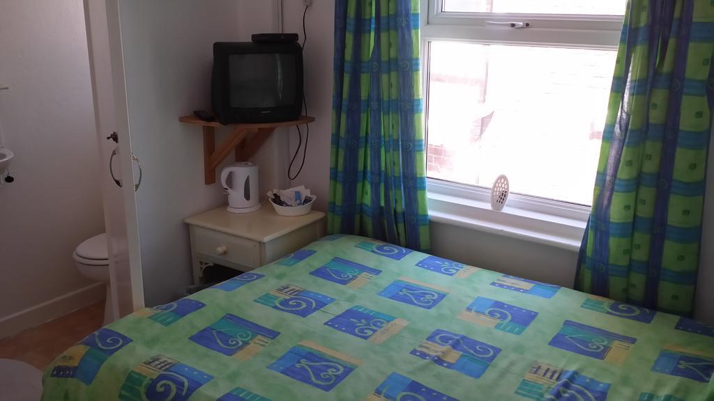 Airedale Hotel 2*