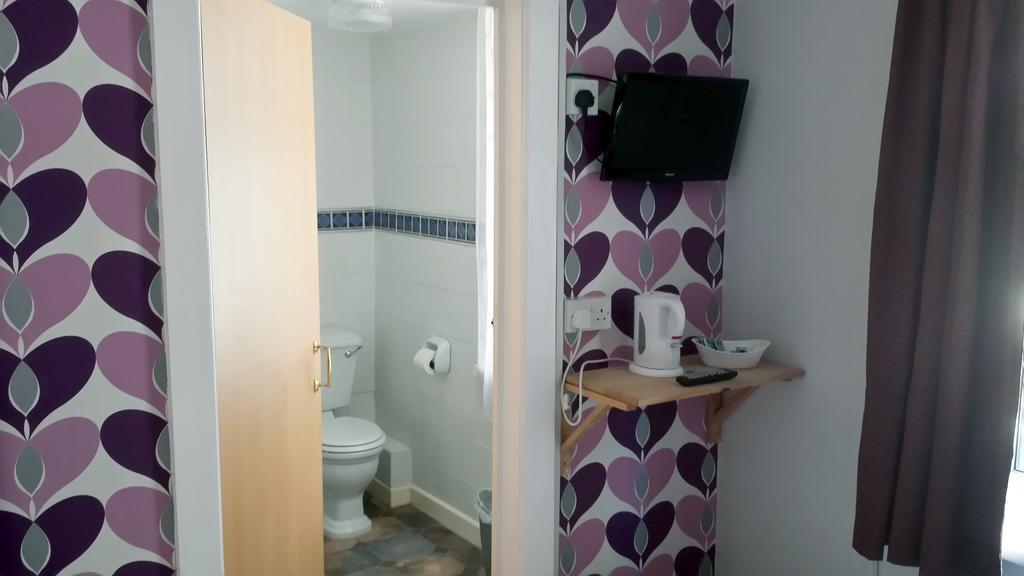 Hotel Airedale 2*